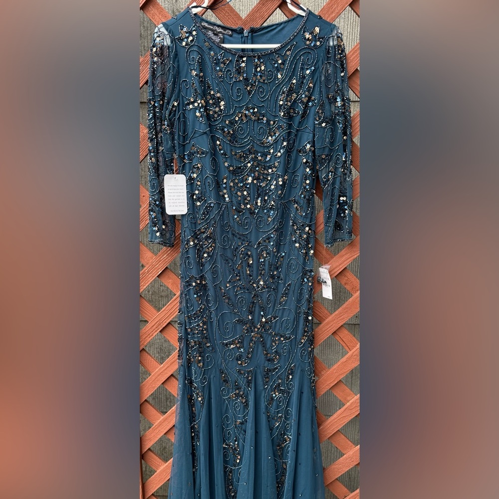 NWT - Pisarro Nights Beaded Gown – Sapphire Blue, Size 6